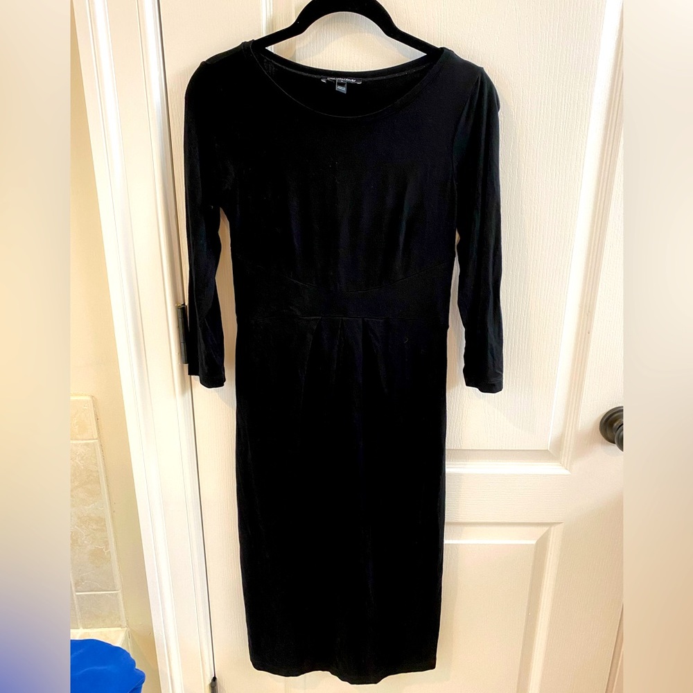 Isabella Oliver Black Maternity dress, size 0.